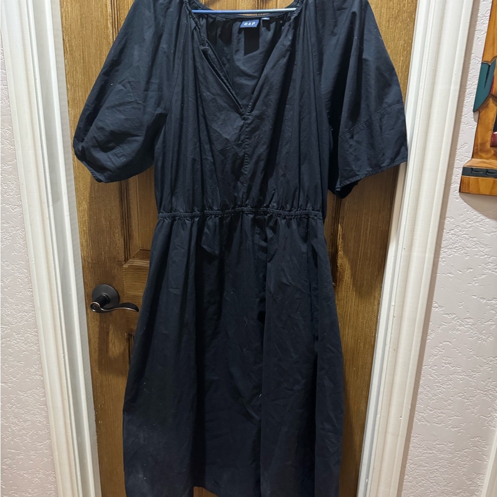 GAP Black Midi Dress